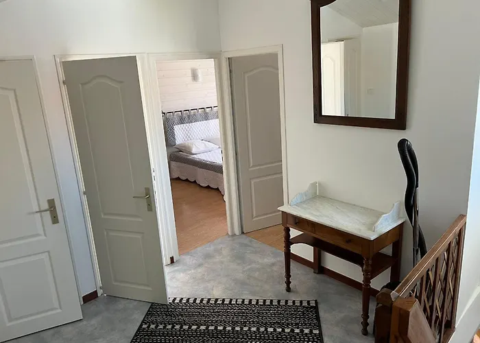 Maison Mitoyenne Proche Plage, Centre Barbatre, Pour 4 Personnes - Fr-1-823-109 Holiday home Barbatre