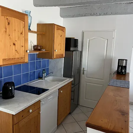 Maison Mitoyenne Proche Plage, Centre Barbatre, Pour 4 Personnes - Fr-1-823-109 Barbatre